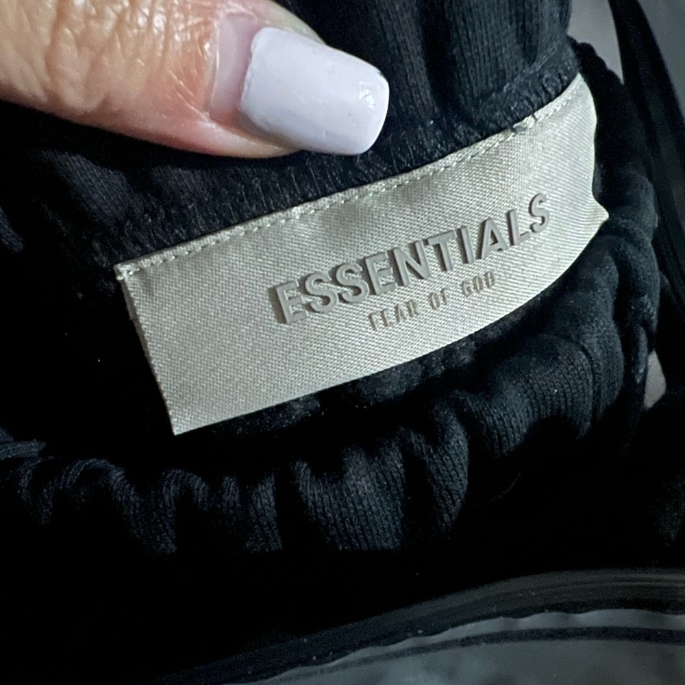 Essentials jogger - Picture 3 of 3